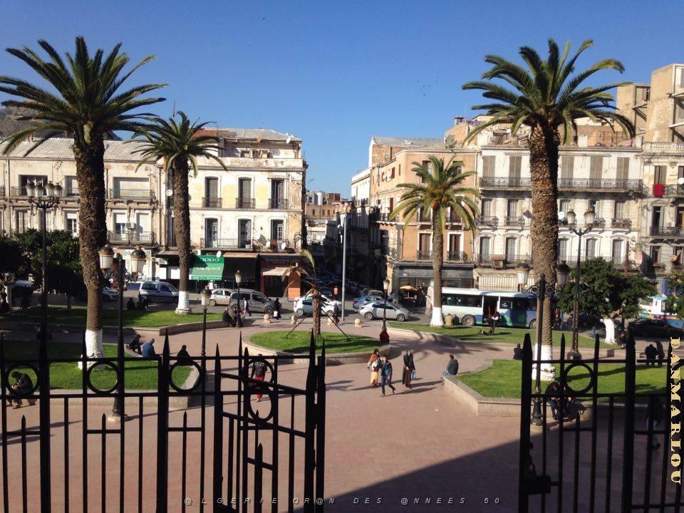 ORAN PLACE DE LA CATHEDRALE.jpg